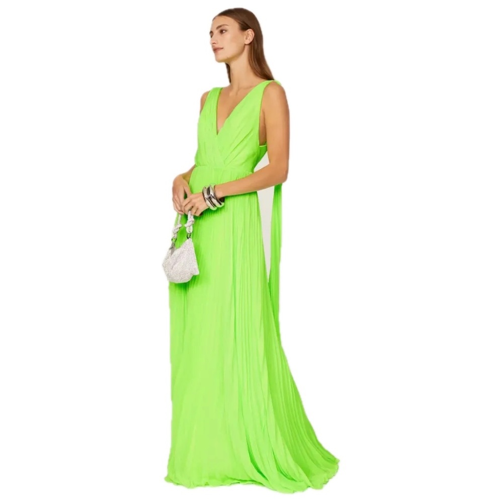 RTR ML Monique Lhuillier Neon Green Pleated Gown - size 6